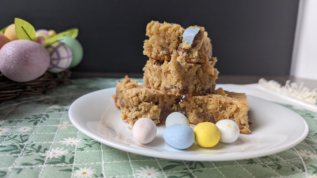 mini egg cookie bar on plate