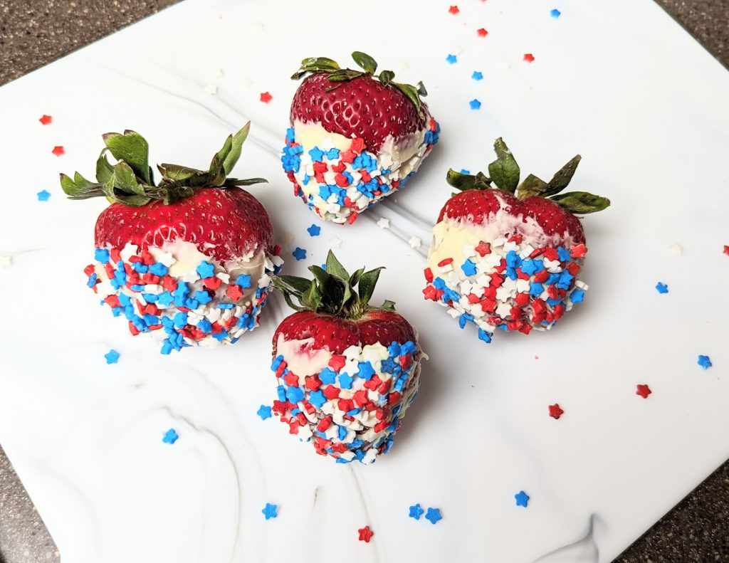 Patriotic Chocolate Dipped Strawberries