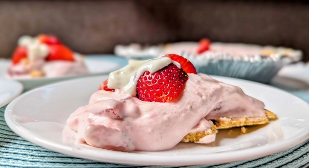 strawberries and cream pie