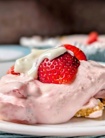 strawberries and cream pie