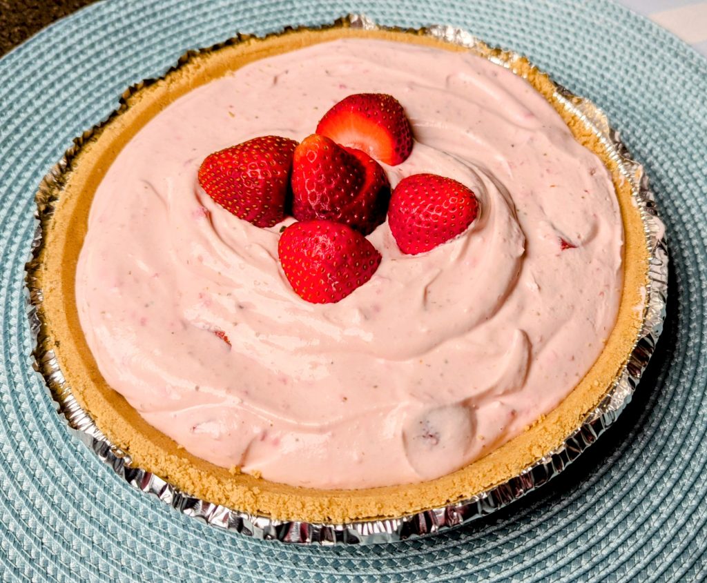 strawberries and cream pie