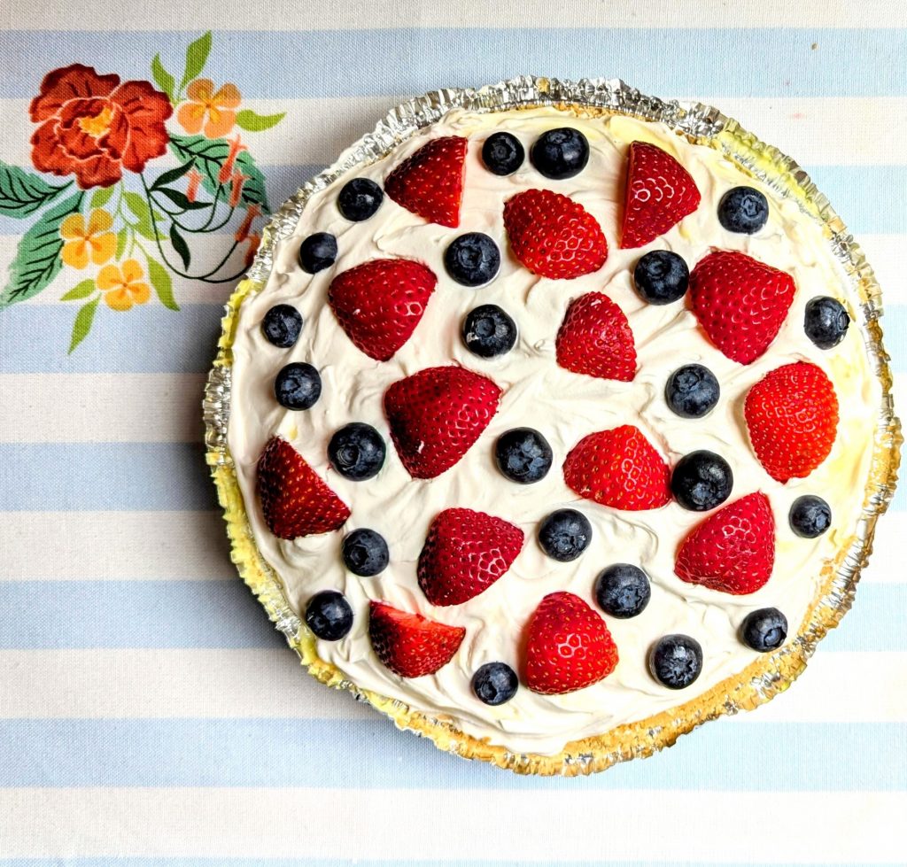 summer berry lush pie