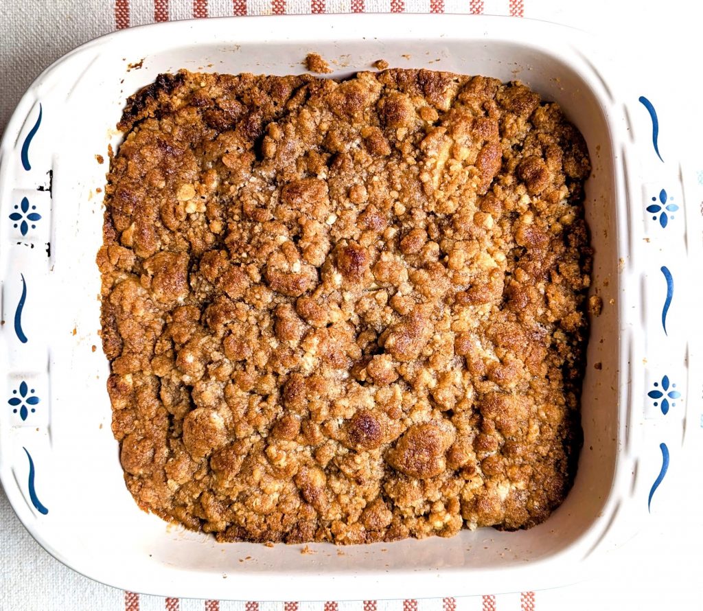 baked apple crisp out of the oven