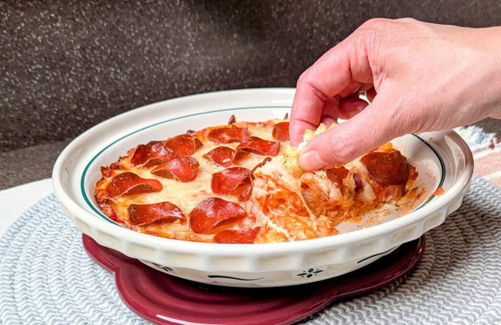 pepperoni pizza dip with fries