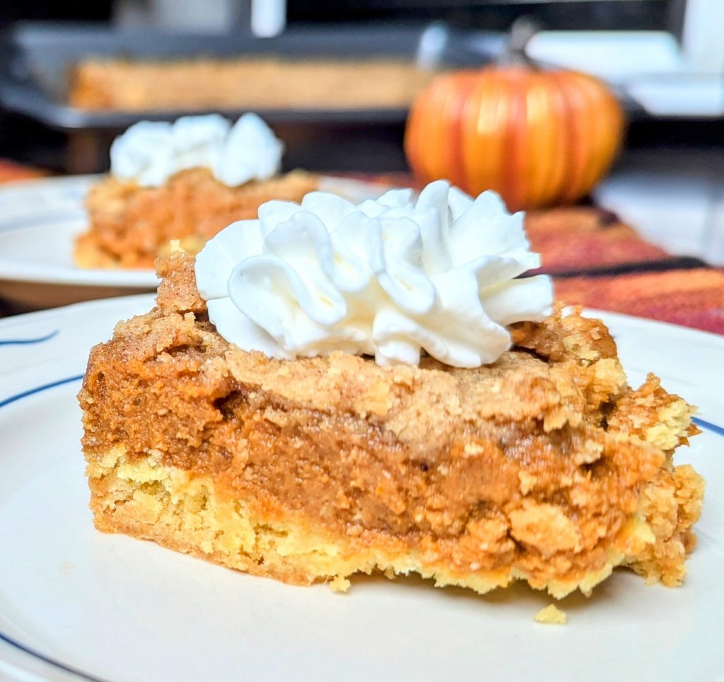 pumpkin spice crumble with whip