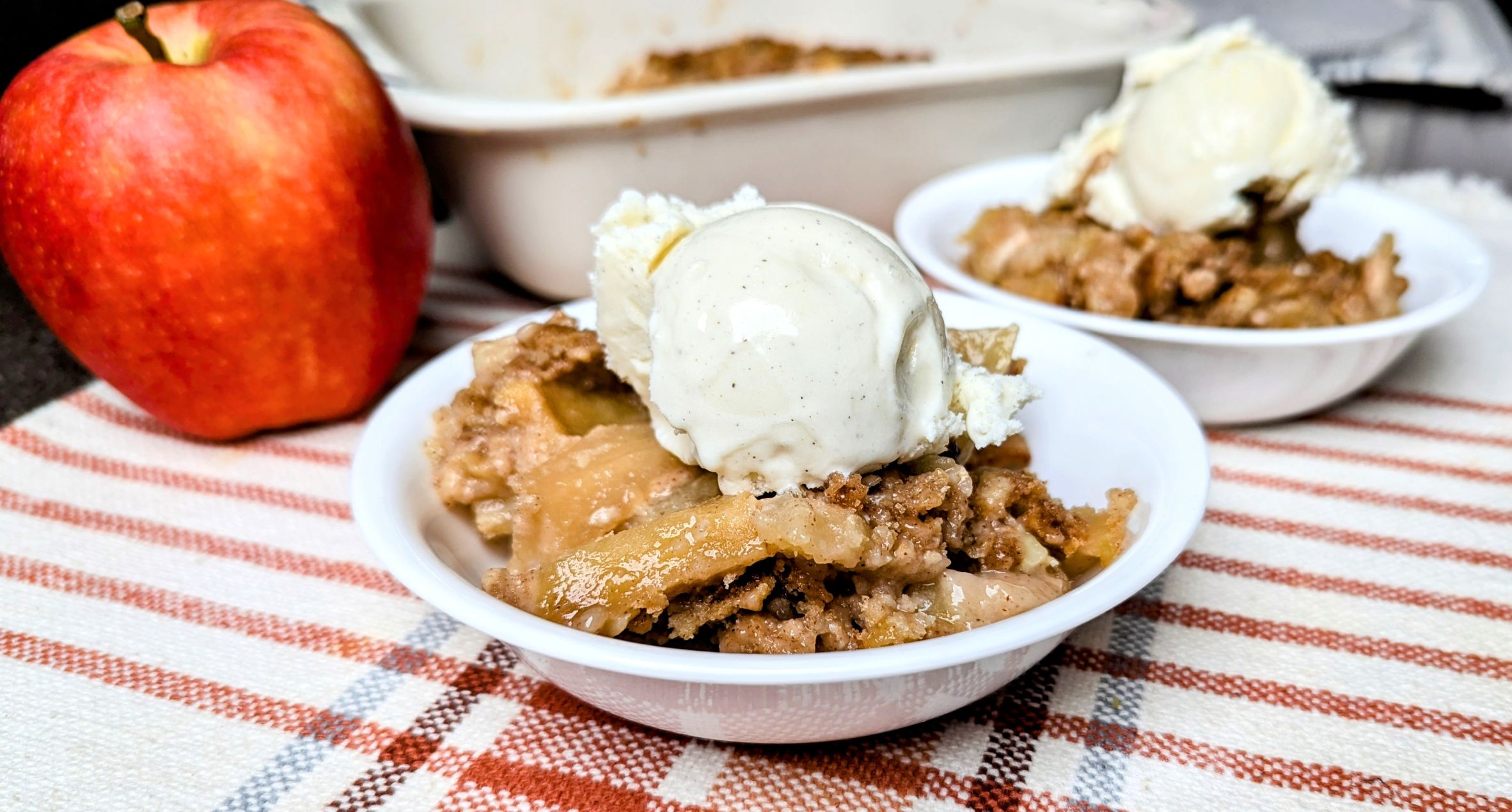 baked apple crisp featured image only