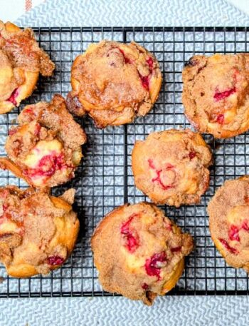 cranberry coffee cake muffins