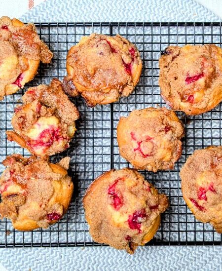 cranberry coffee cake muffins