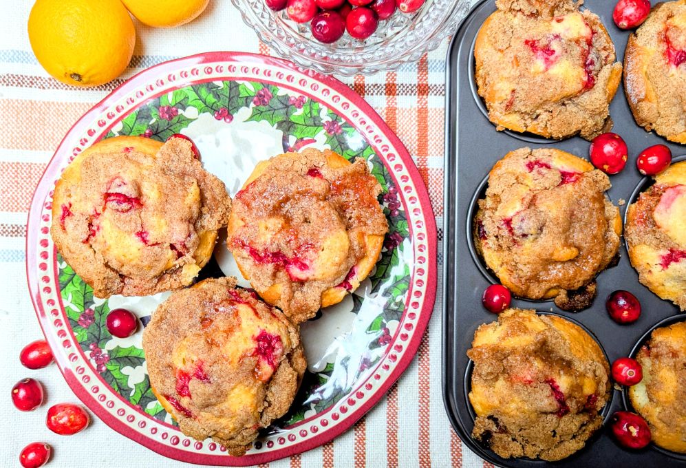 cranberry coffee cake muffins