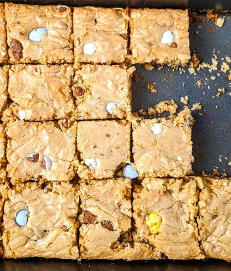 mini egg cookie bars