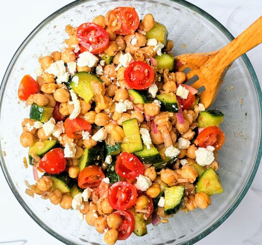 chickpea cucumber feta salad