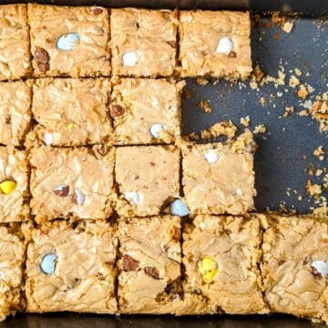 mini egg cookie bars