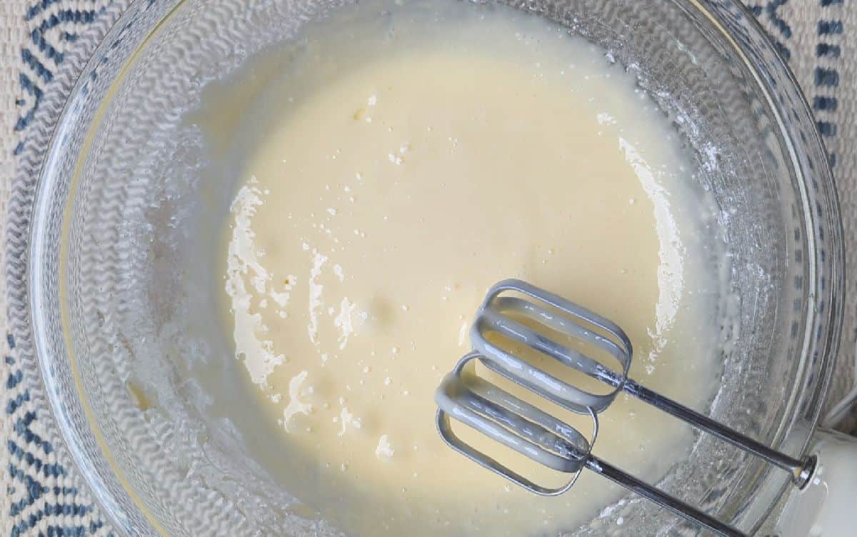 mixing glaze