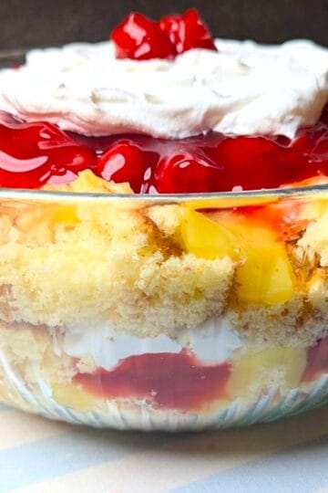punch bowl cake finished