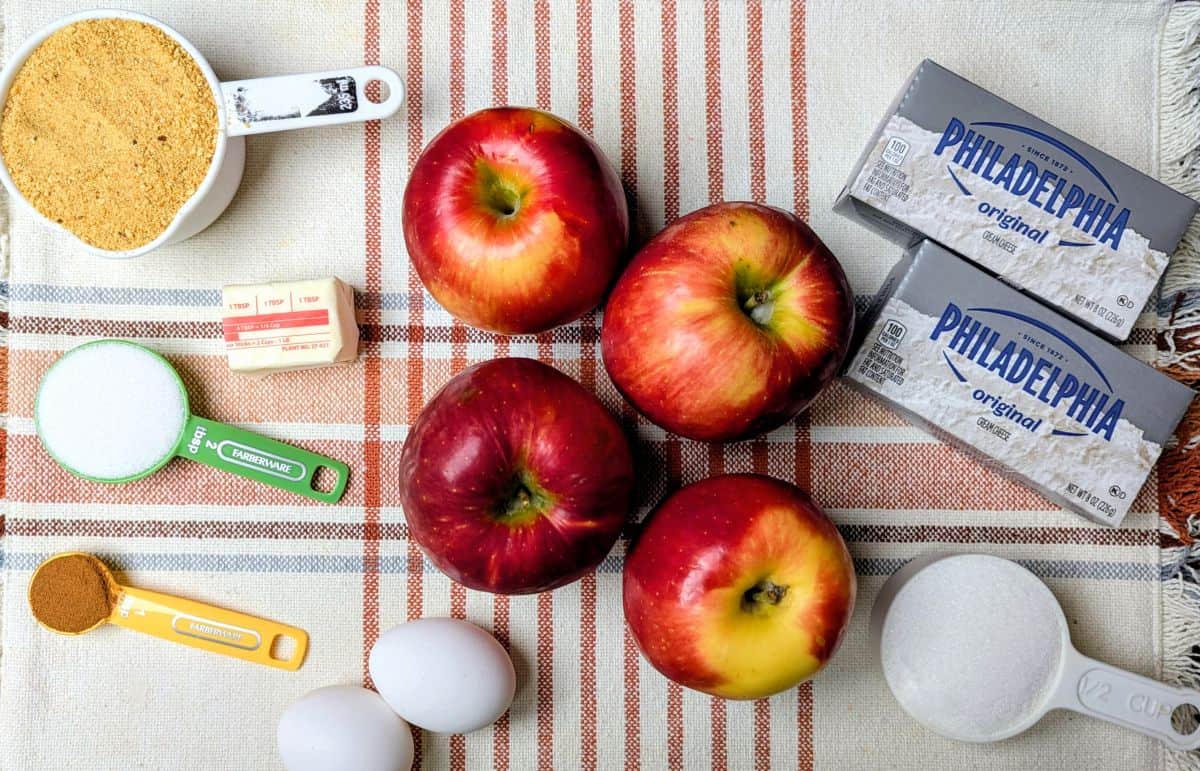 apple cheesecake ingredients