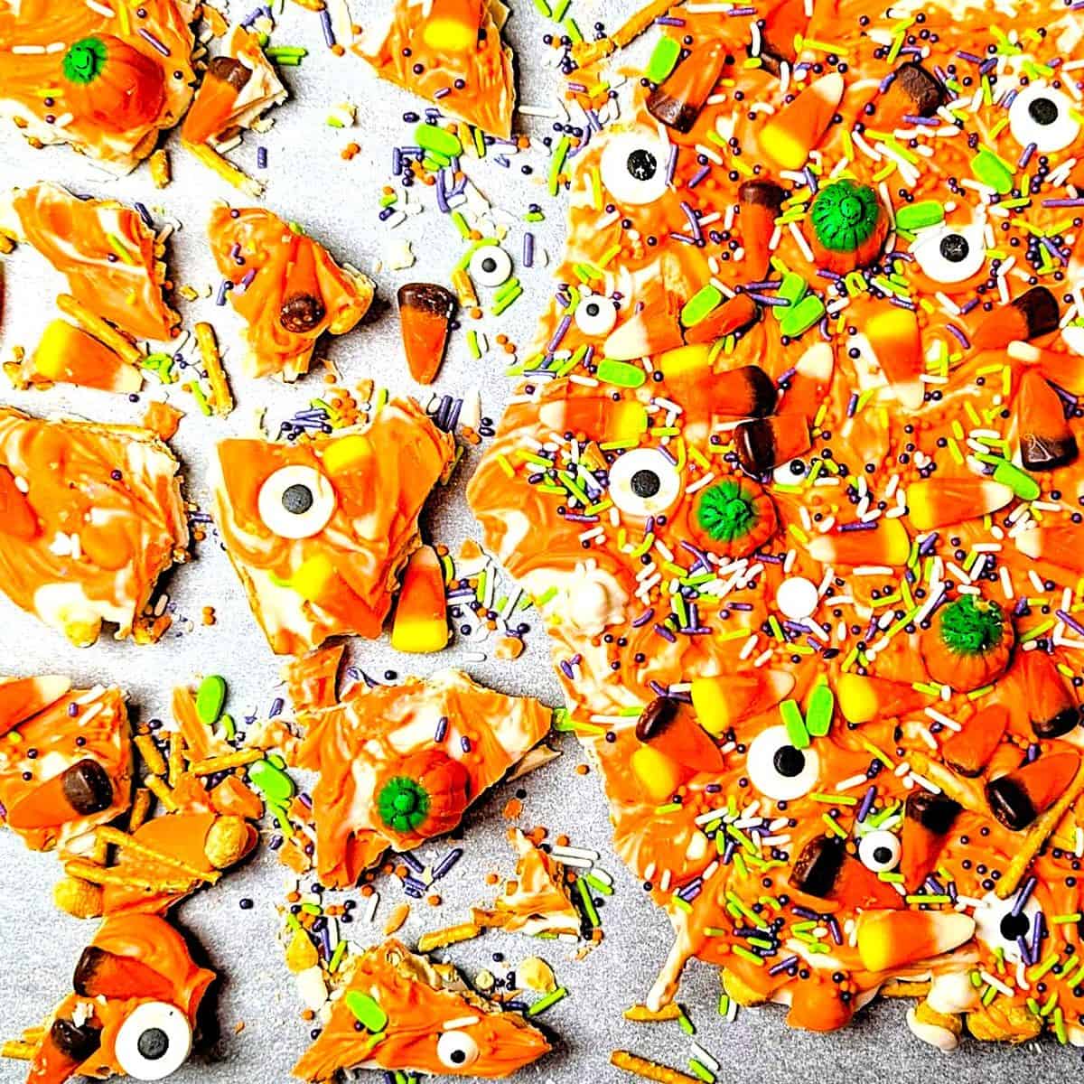 halloween bark