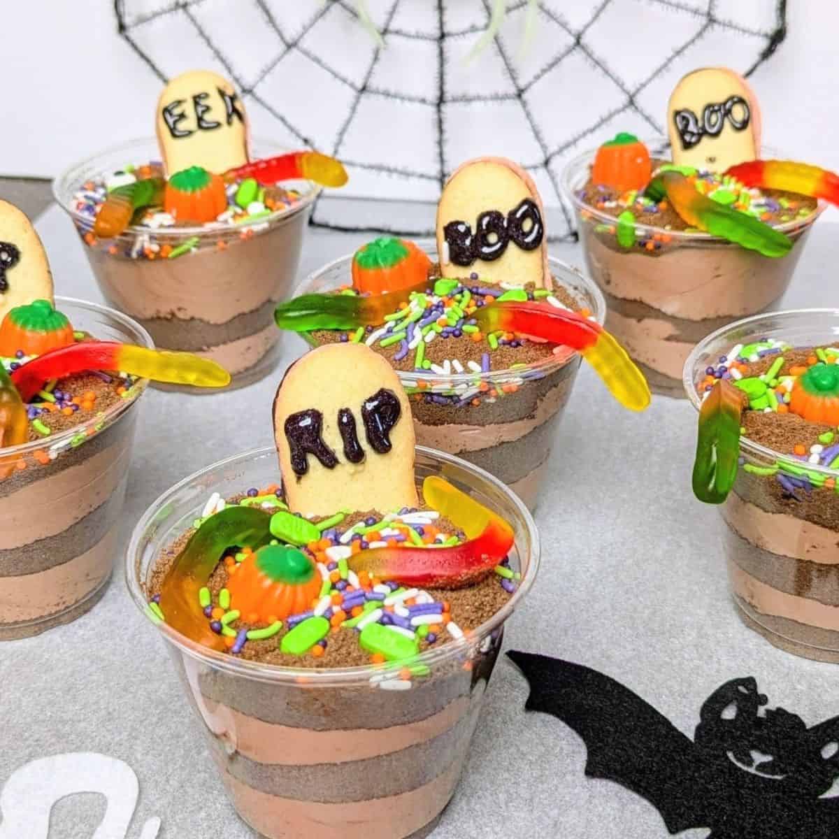 halloween dessert cups