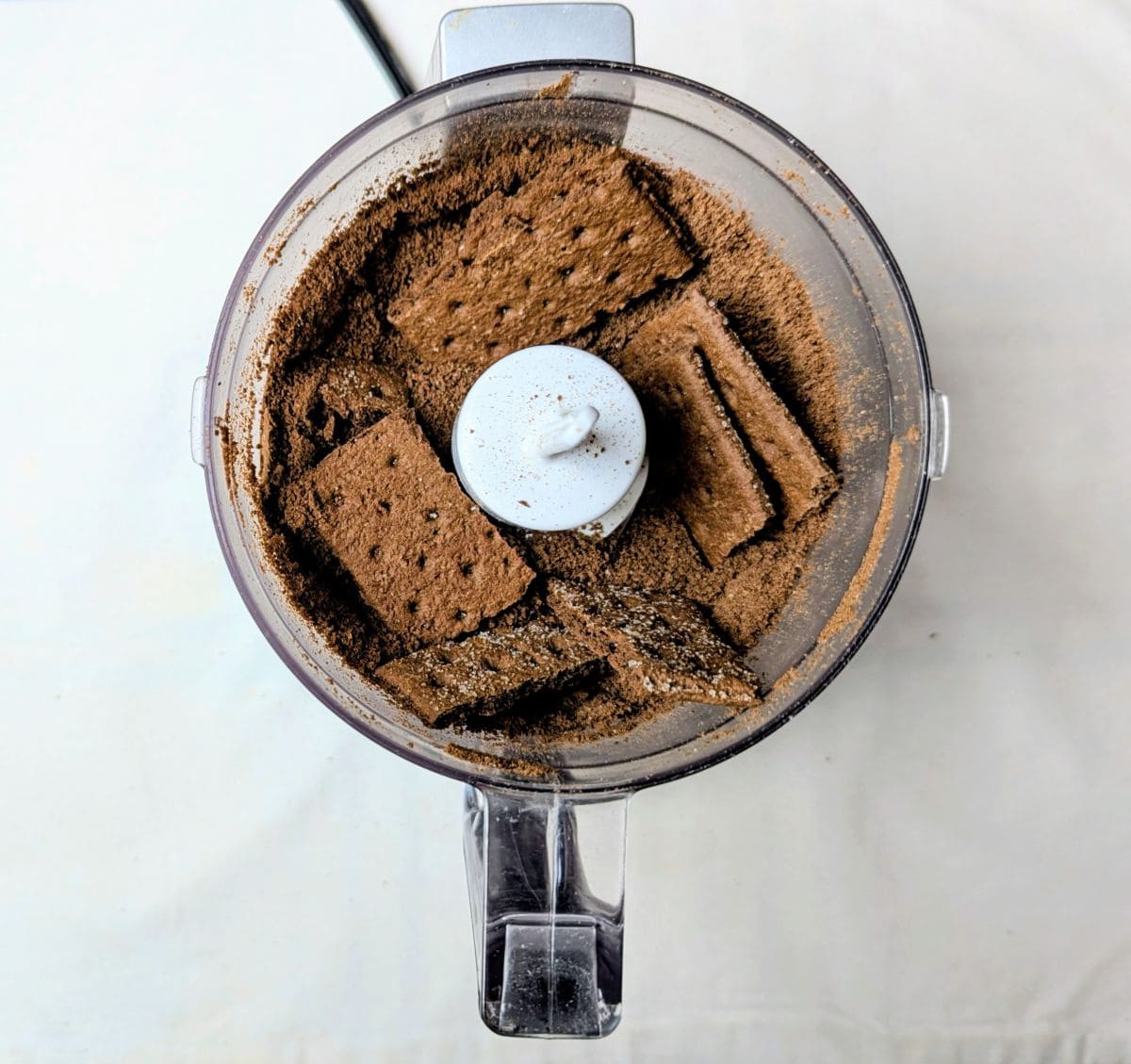 chocolate graham crackers in food processor