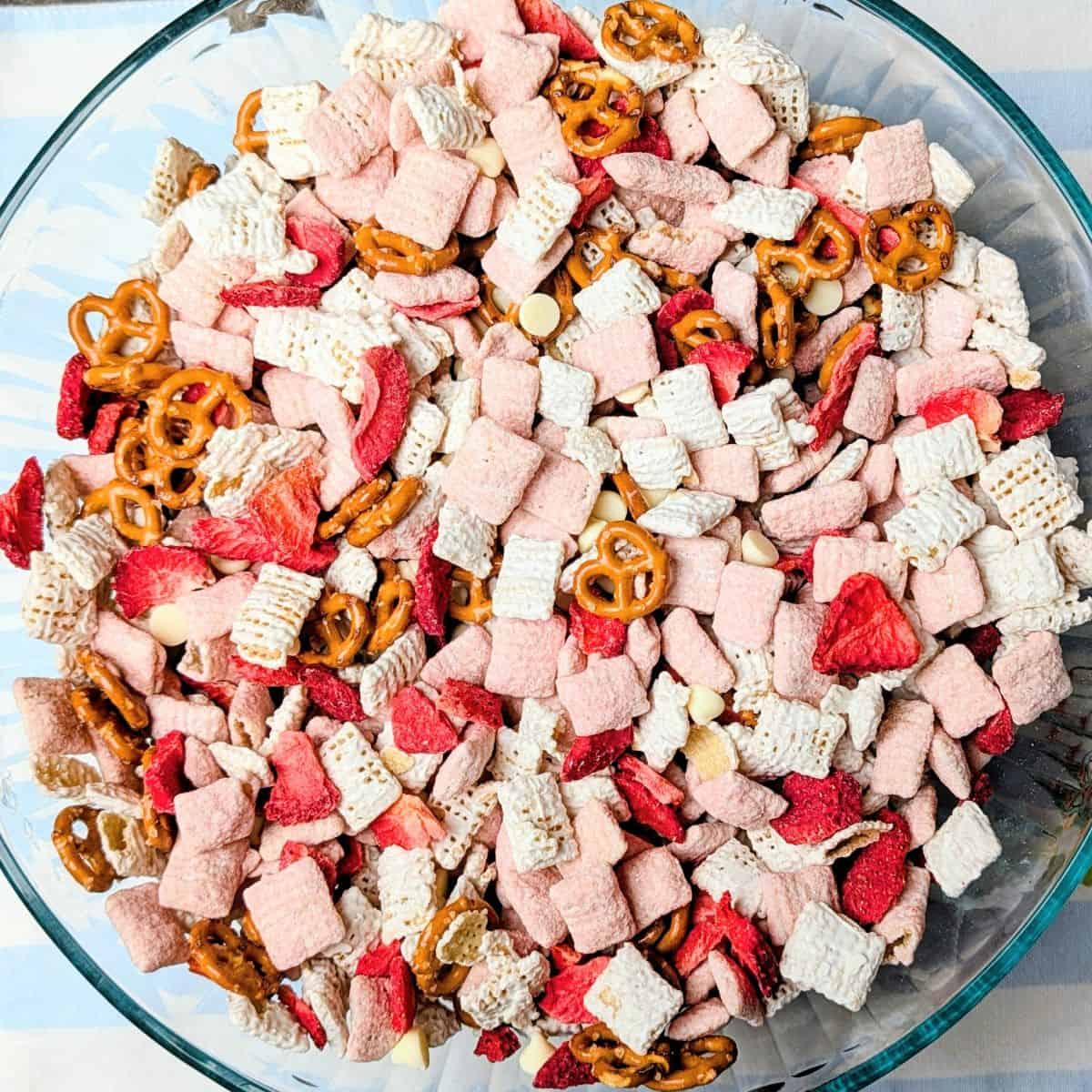 adding pretzels and strawberries